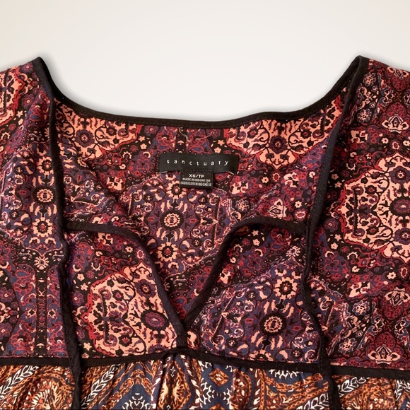 Sanctuary Blouse - Picture 3 of 3